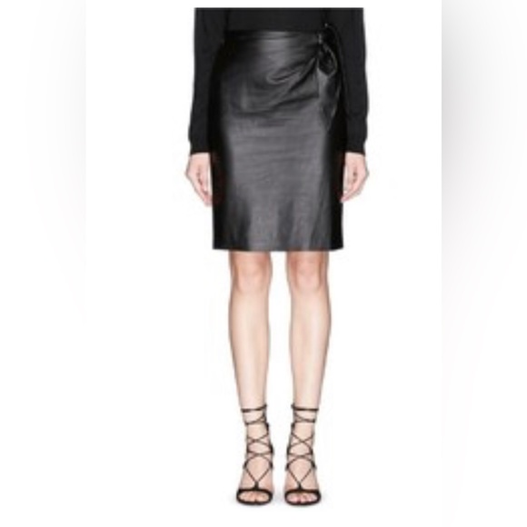 Diane Von Furstenberg Dresses & Skirts - Diane von Furstenberg Roxanne Combo Skirt Lamb Leather - Size 6/8
